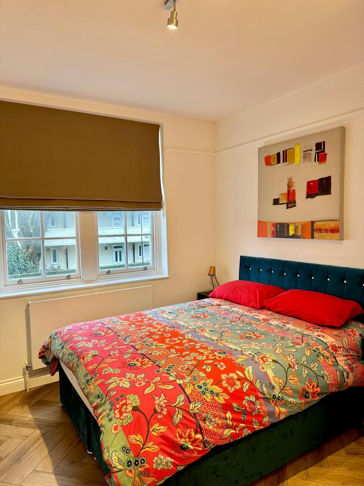 Bright And Airy Two Bedroom *