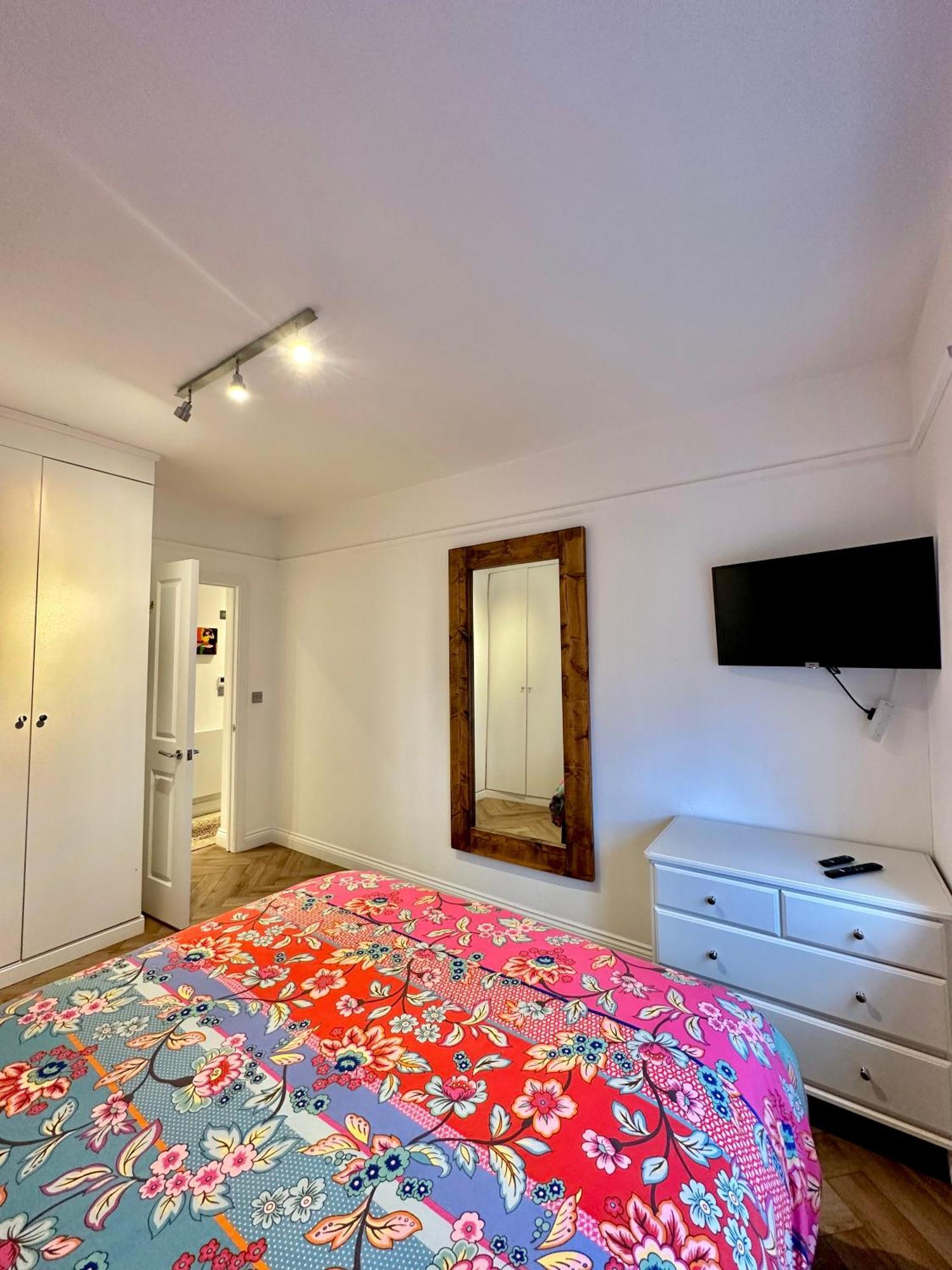 Bright And Airy Two Bedroom Apartamento *